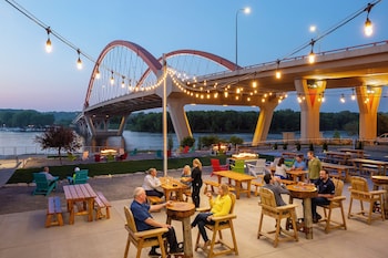 the confluence hotel