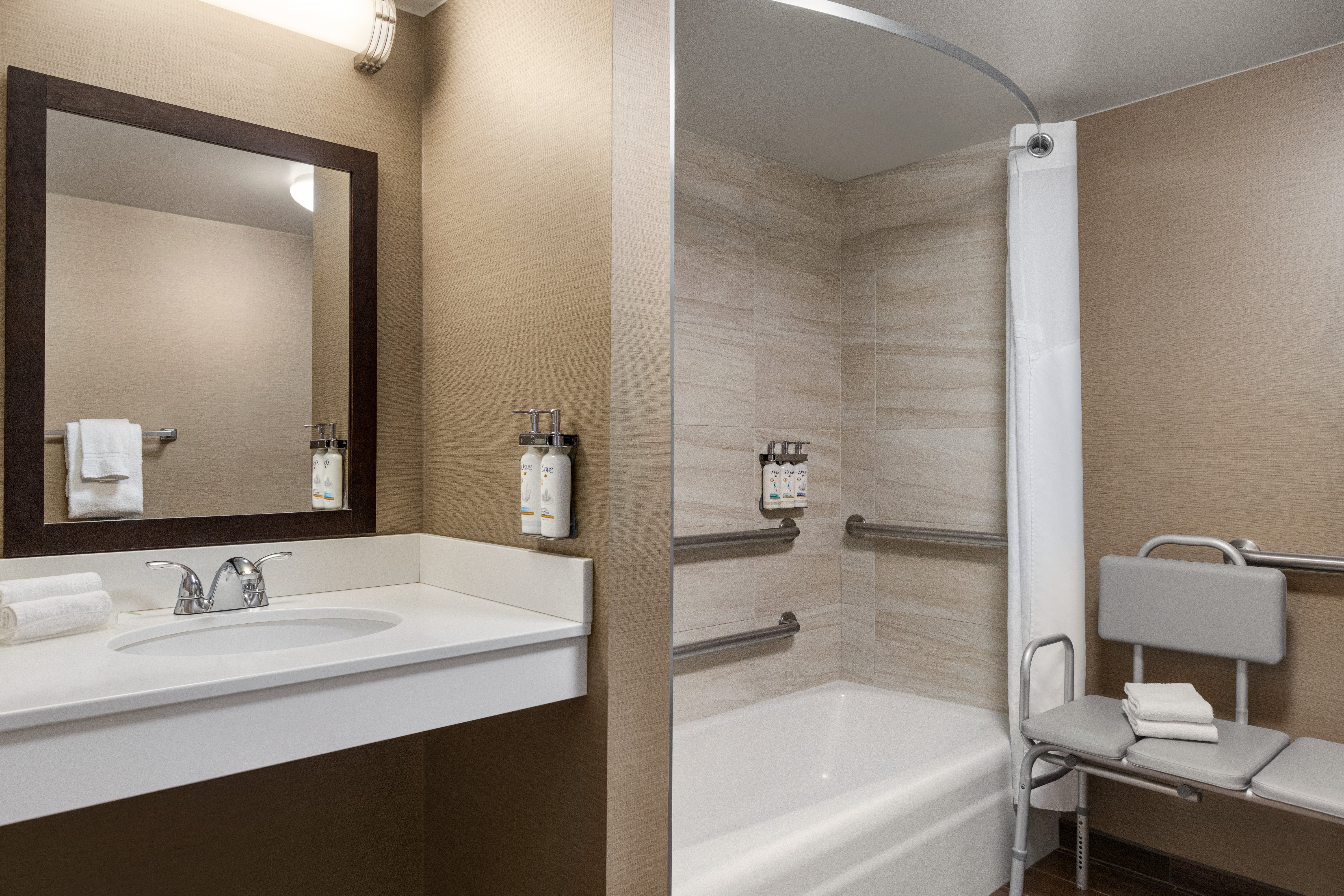 holiday inn gaithersburg by ihg