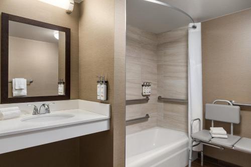 holiday inn gaithersburg by ihg