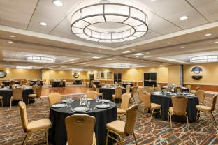 holiday inn gaithersburg by ihg