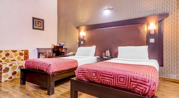 Revking At Hotel Chalet,India>>New Delhi,2 star