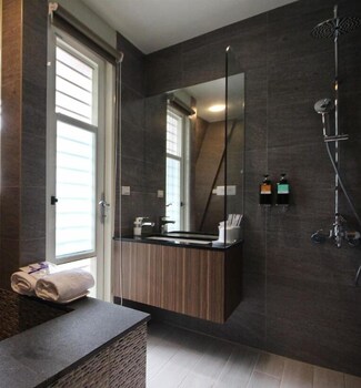 now and then hot spring inn