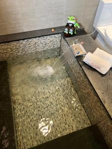 now and then hot spring inn