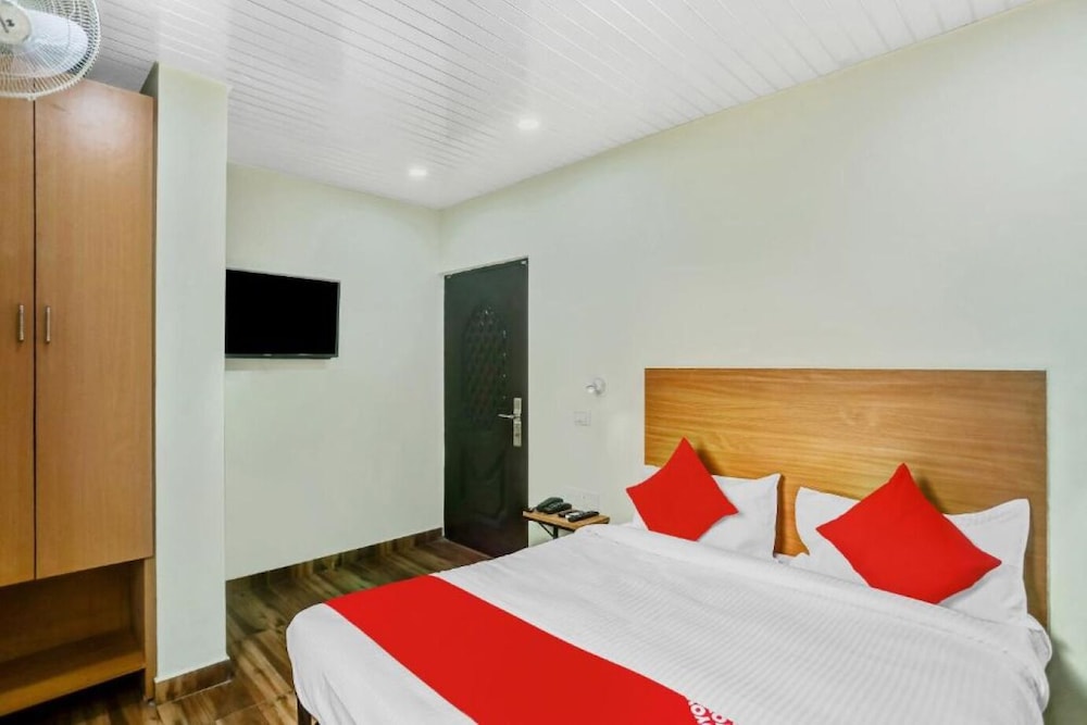 hotel jeet stay