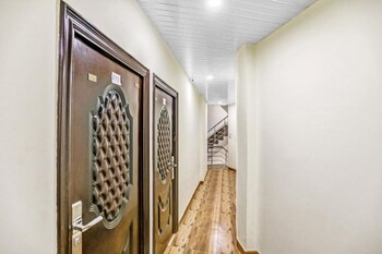 Revking At Hotel Jeet Stay,India>>New Delhi,2 star