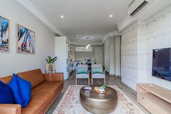 stay at the regency apartment hotel