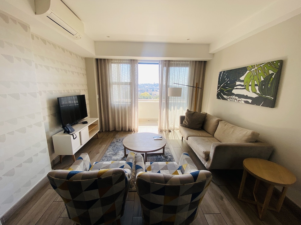stay at the regency apartment hotel