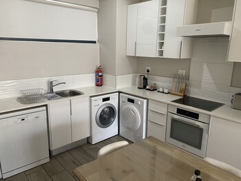 stay at the regency apartment hotel