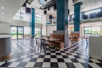 stay at the regency apartment hotel