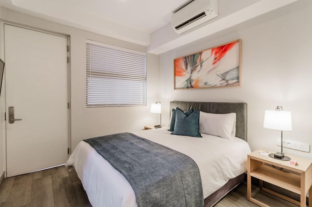 stay at the regency apartment hotel