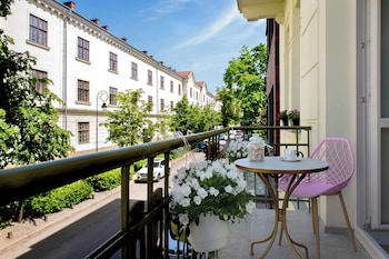 rajska residence
