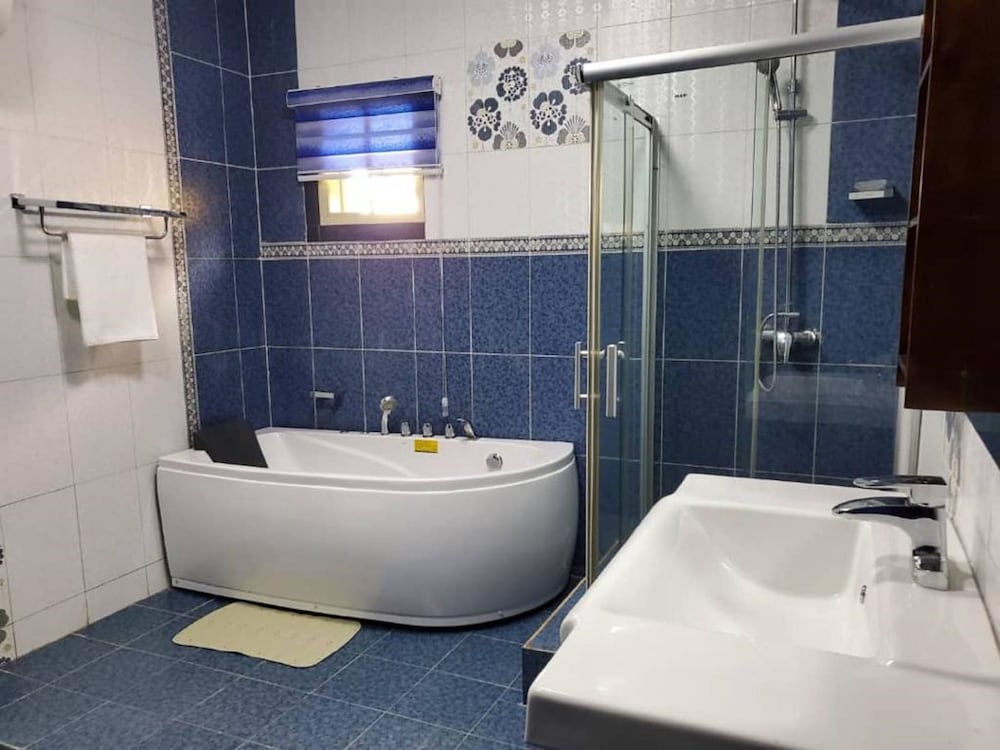 royale crown villa apartment