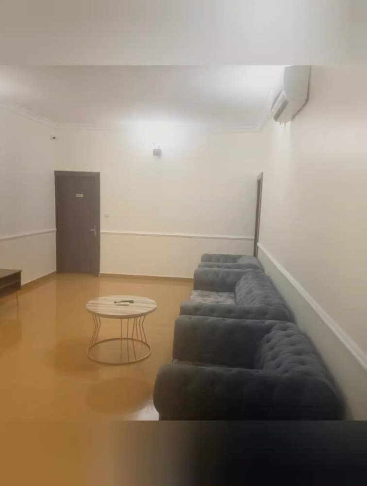 royale crown villa apartment