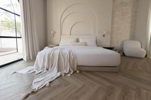 casa contenta canggu luxury villa