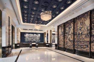 grande centre point surawong bangkok