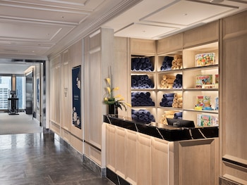 grande centre point surawong bangkok