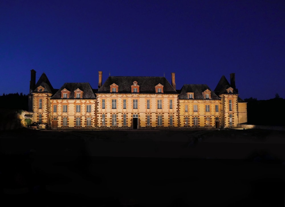 chateau de la riviere