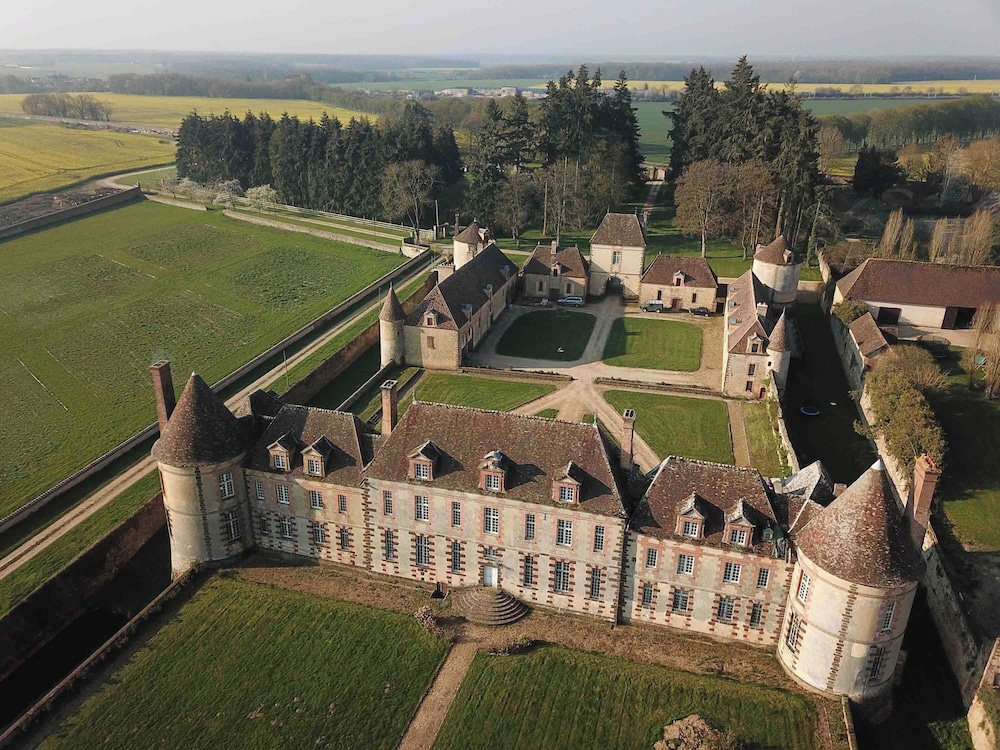 chateau de la riviere