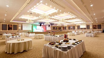 teymur continental hotel