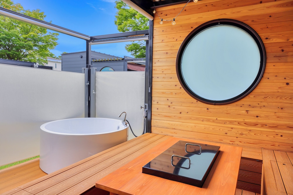 piilo asobiandstay