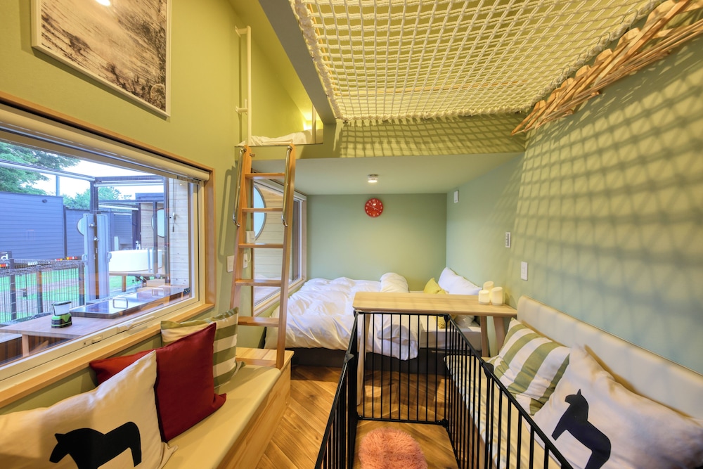 piilo asobiandstay