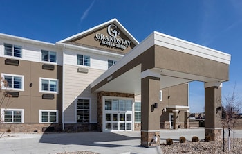 grandstay hotel and suites algona ia