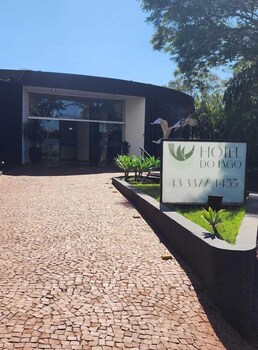 hotel do lago