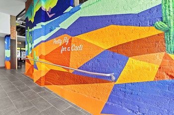 Home2 Suites By Hilton Phoenix Downtown,Southern Views>>Phoenix,3 star