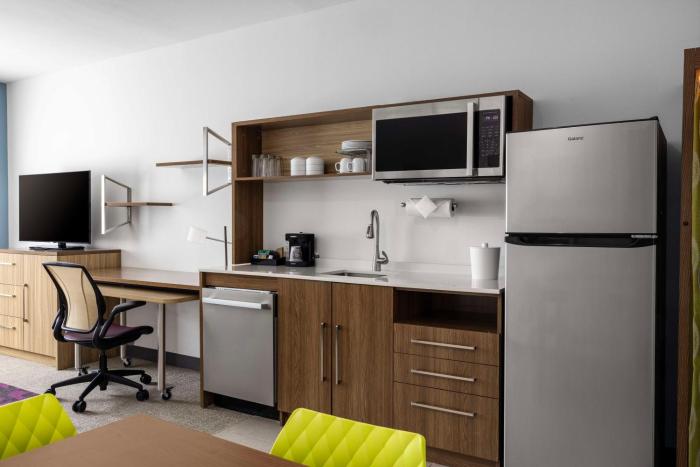 home2 suites by hilton phoenix downtown