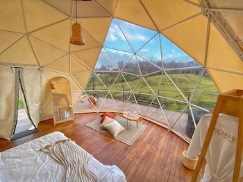 bohemia glamping