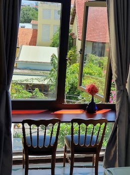villa de pis hoi an
