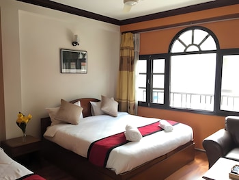 hotel holy inn