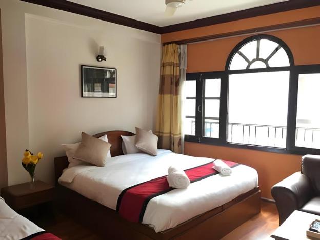 hotel holy inn