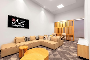 hilton garden inn guadalajara airport