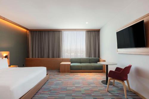 hilton garden inn guadalajara airport