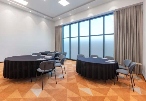 hilton garden inn guadalajara airport