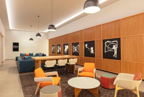 hilton garden inn guadalajara airport
