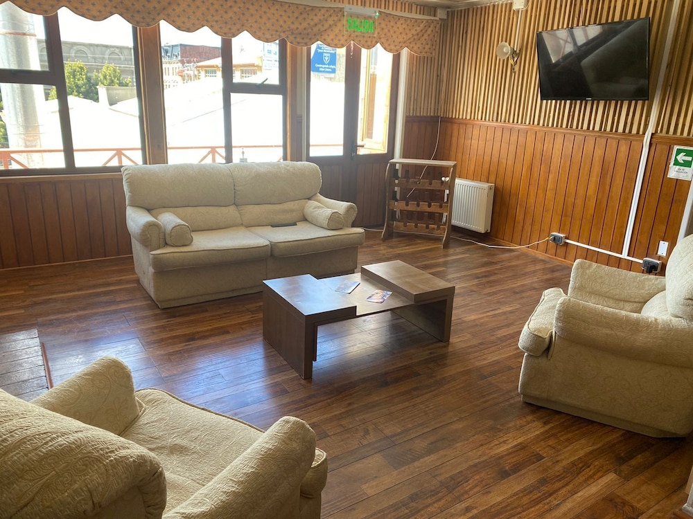 hostal ochen punta arenas