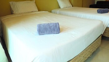 anylodge waterfront marina island pangkor