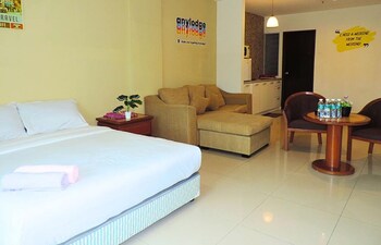 anylodge waterfront marina island pangkor