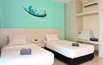 anylodge waterfront marina island pangkor