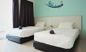 anylodge waterfront marina island pangkor