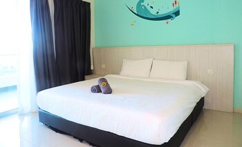 anylodge waterfront marina island pangkor