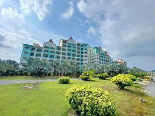 anylodge waterfront marina island pangkor