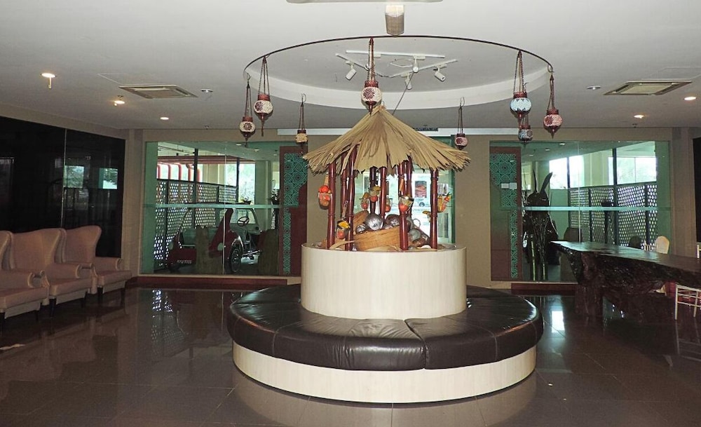 anylodge waterfront marina island pangkor