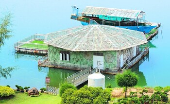 anylodge waterfront marina island pangkor