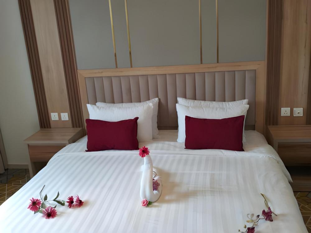 golden new umu alquraa hotel