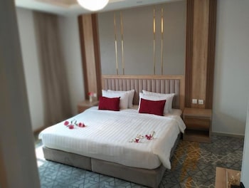 golden new umu alquraa hotel