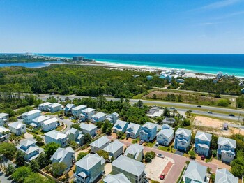 30a beach house pelicans rest by phg