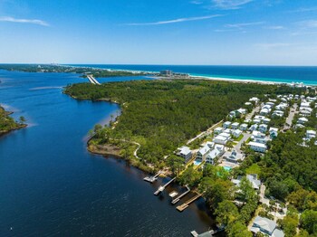 30a beach house pelicans rest by phg